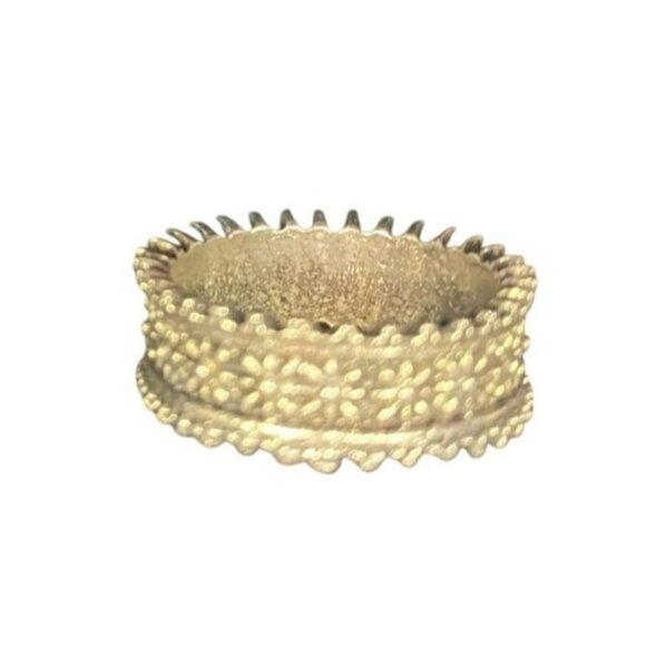Set Of 3 Vintage Metallic Rings With Twisted & Textured Designs (sizes 5.75, 6.2 - Picture 6 of 10